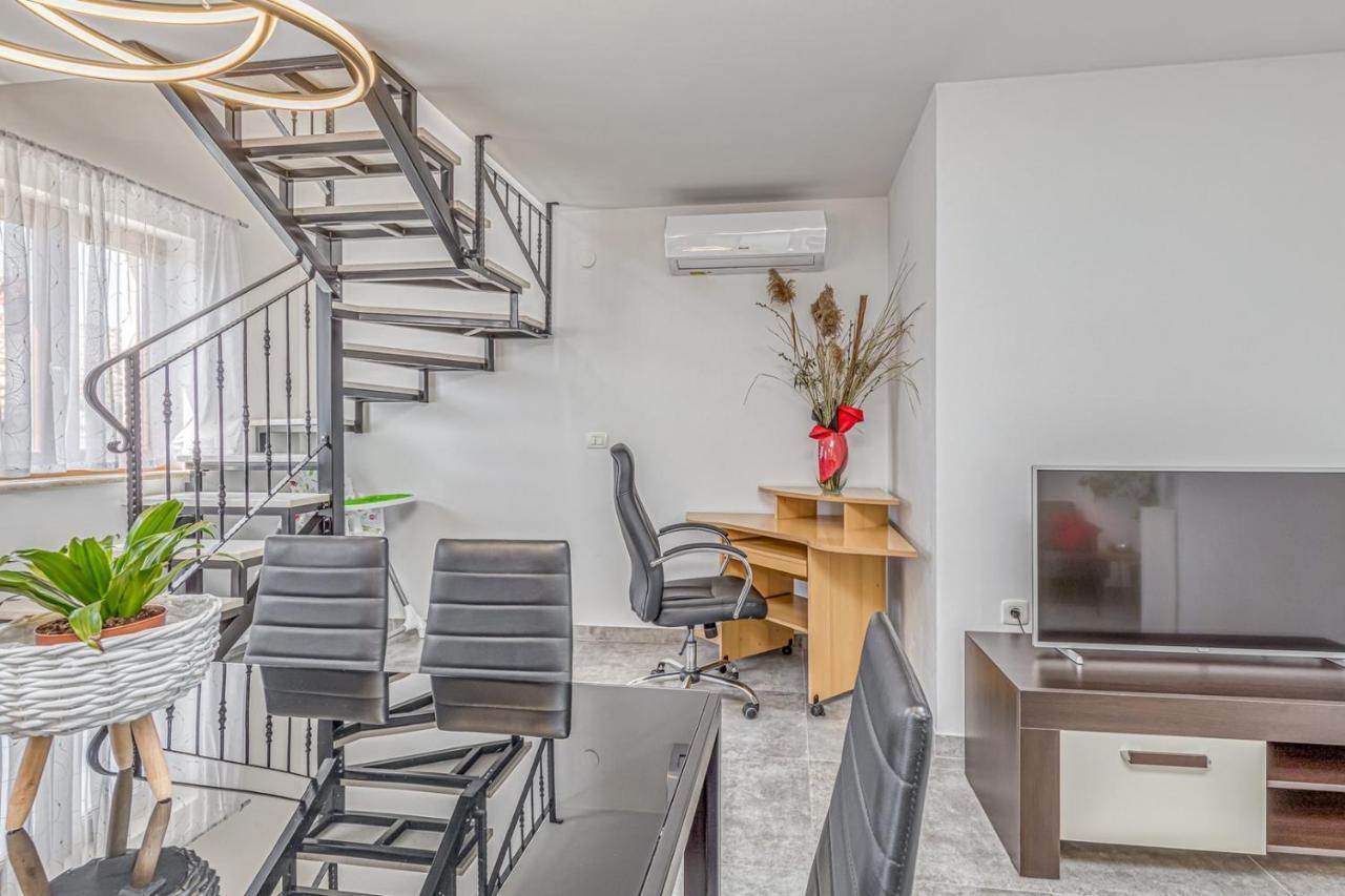 Holiday House Lidia I Rina Pićan Zewnętrze zdjęcie
