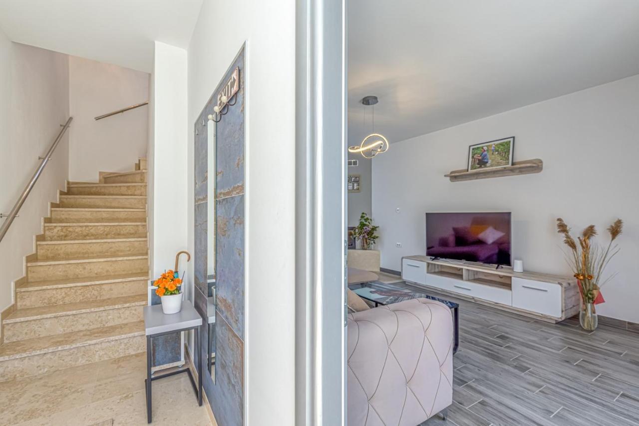 Holiday House Lidia I Rina Pićan Zewnętrze zdjęcie