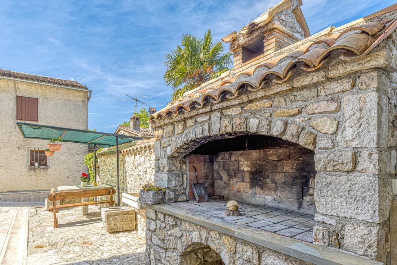 Holiday House Lidia I Rina Pićan Zewnętrze zdjęcie