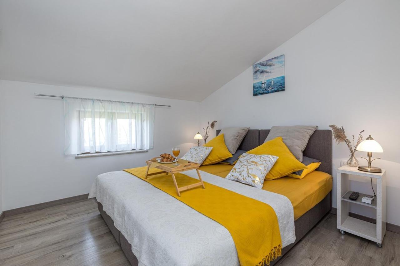 Holiday House Lidia I Rina Pićan Zewnętrze zdjęcie